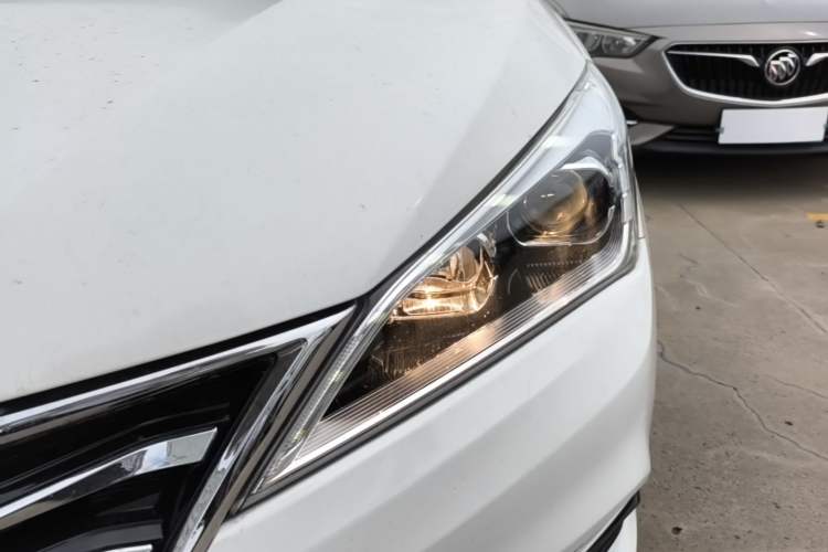 Used CHANGAN Eado DT 2019 1.6L Automatic Smart Enjoyment Model China VI Standard Left Front Headlight