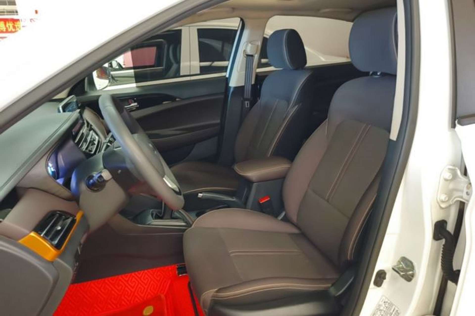 Used CHANGAN Eado DT 2019 1.6L Manual Comfort Model China VI Standard Left Front Seat