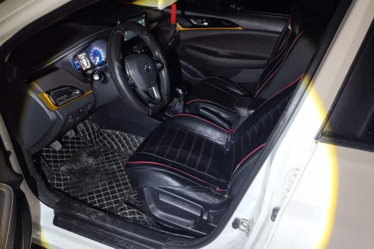 Used CHANGAN Eado DT 2019 1.6L Manual Enjoyment Model China VI Standard Left Front Seat