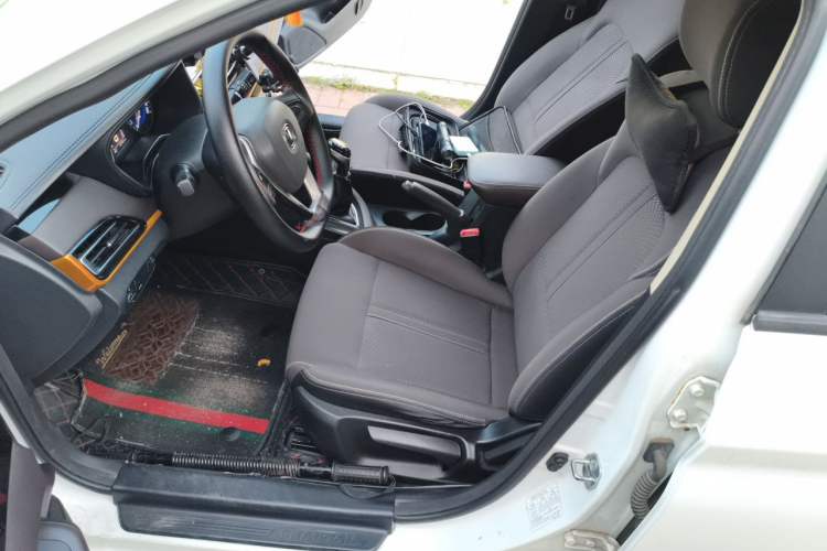 Used CHANGAN Eado DT 2019 1.6L Manual Enjoyment Model China VI Left Front Seat