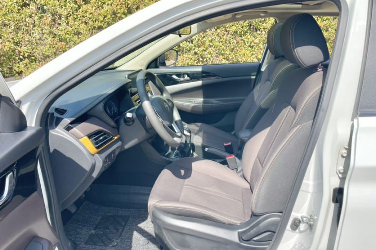 Used CHANGAN Eado DT 2019 1.6L Manual Comfort Model China VI Standard Left Front Seat