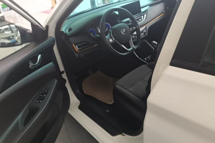Used CHANGAN Eado DT 2019 1.6L Manual Comfort Model China VI Standard Left Front Seat