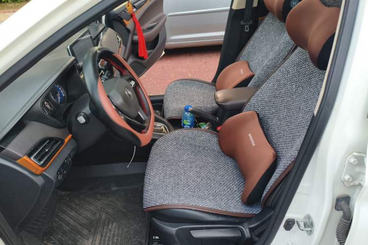 Used CHANGAN Eado DT 2019 1.6L Automatic Smart Enjoyment Model China VI Standard Left Front Seat