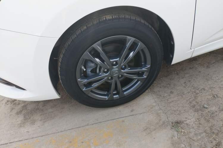 Used CHANGAN Eado DT 2019 1.6L Manual Comfort Model China VI Standard Left Front Wheel Hub