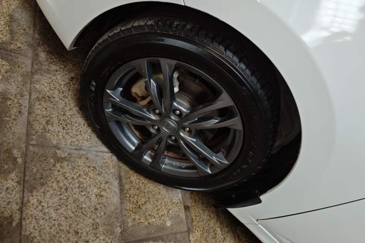 Used CHANGAN Eado DT 2019 1.6L Manual Enjoyment Model China VI Standard Left Front Wheel Hub