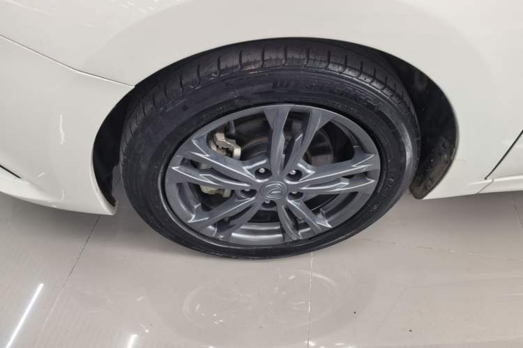 Used CHANGAN Eado DT 2019 1.6L Automatic Smart Enjoyment Model China VI Standard Left Front Wheel Hub