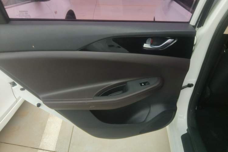 Used CHANGAN Eado DT 2019 1.6L Manual Comfort Model China VI Standard Left Rear Door Interior