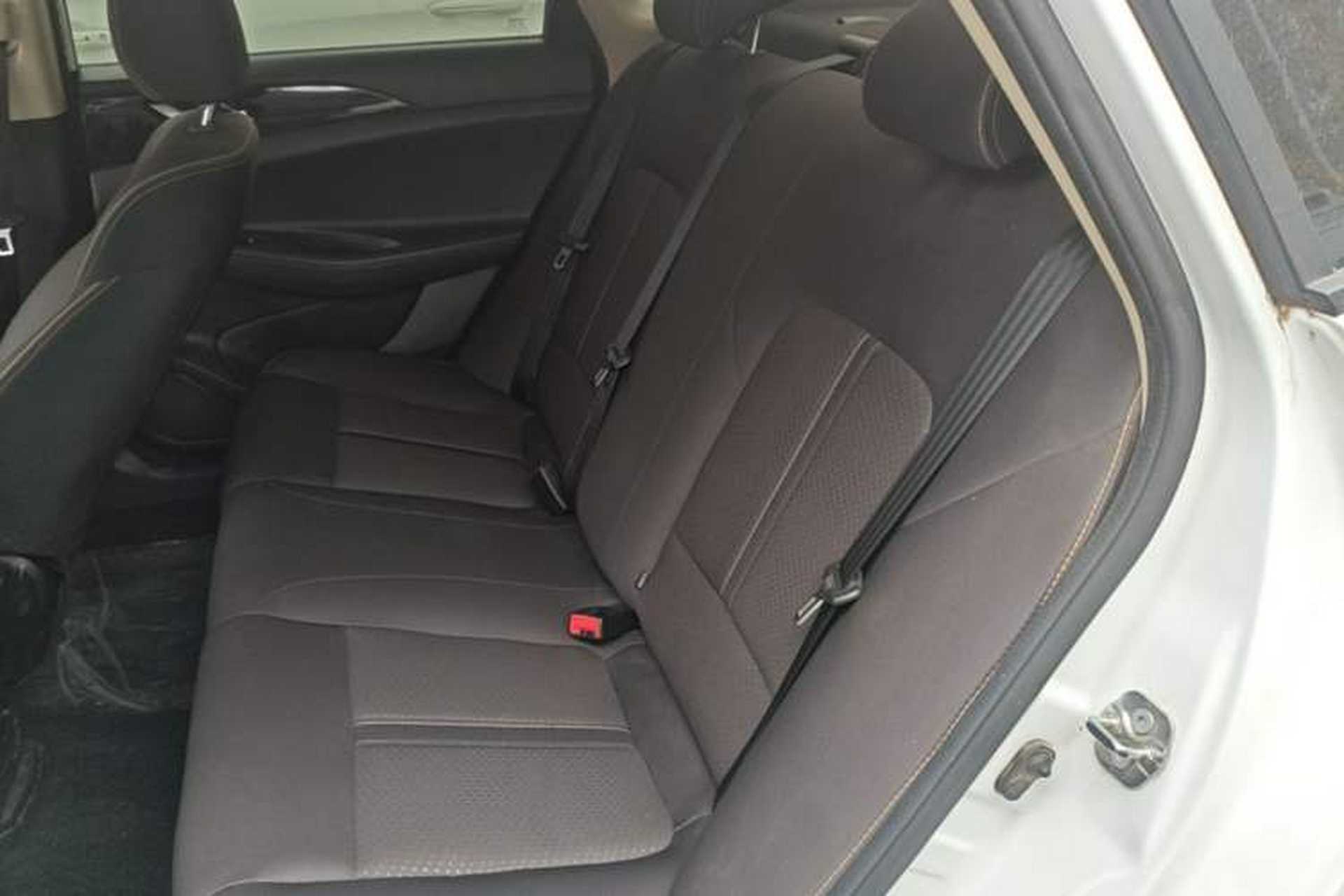 Used CHANGAN Eado DT 2019 1.6L Manual Comfort Model China VI Standard Left Rear Seat