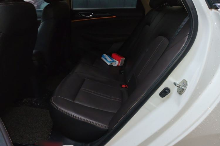 Used CHANGAN Eado DT 2019 1.6L Manual Enjoyment Model China VI Standard Left Rear Seat