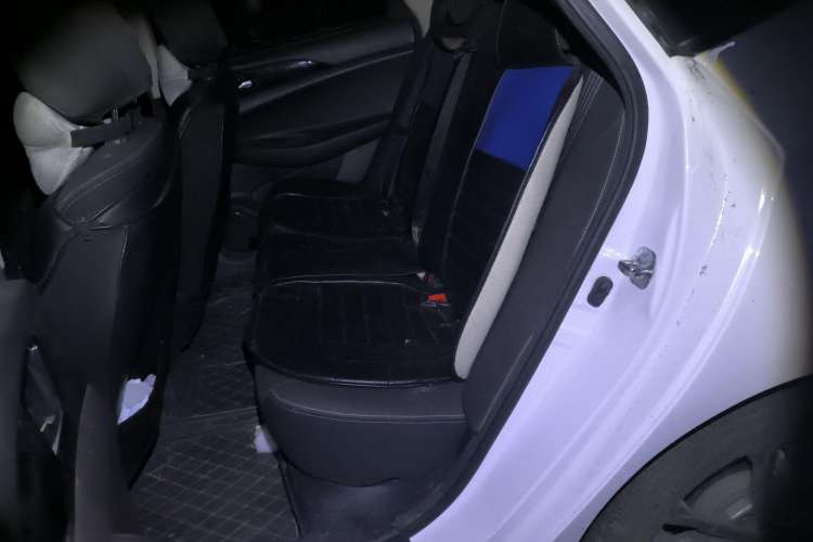 Used CHANGAN Eado DT 2019 1.6L Manual Comfort Model China VI Standard Left Rear Seat