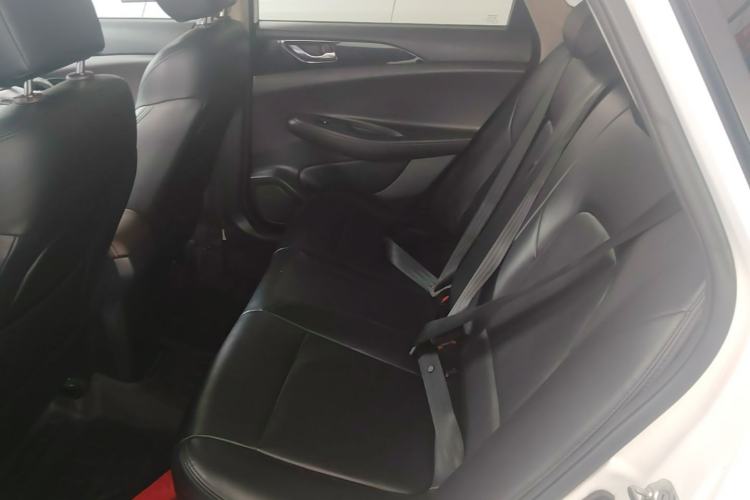 Used CHANGAN Eado DT 2019 1.6L Manual Comfort Model China VI Standard Left Rear Seat