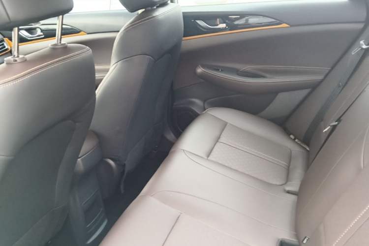 Used CHANGAN Eado DT 2019 1.6L Automatic Smart Enjoyment Model China VI Standard Left Rear Seat