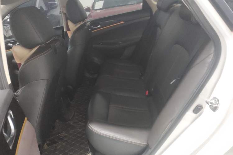 Used CHANGAN Eado DT 2019 1.6L Automatic Smart Enjoyment Model China VI Standard Left Rear Seat