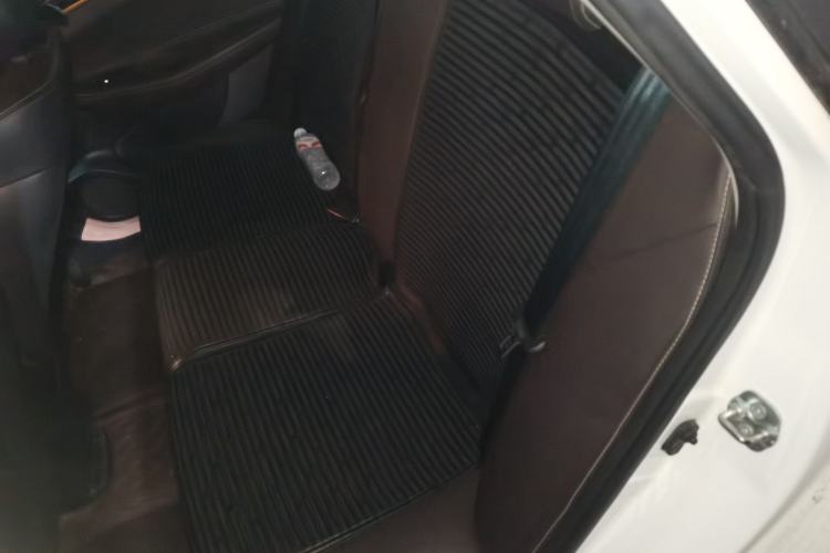 Used CHANGAN Eado DT 2019 1.6L Manual Enjoyment Model China VI Standard Left Rear Seat