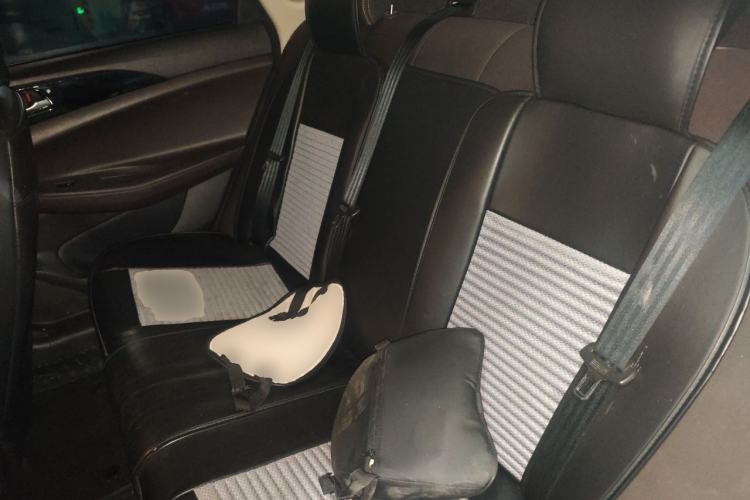 Used CHANGAN Eado DT 2019 1.6L Manual Comfort Model China VI Standard Left Rear Seat