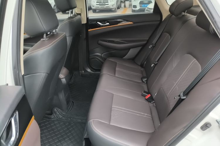 Used CHANGAN Eado DT 2019 1.6L Automatic Smart Enjoyment Model China VI Standard Left Rear Seat