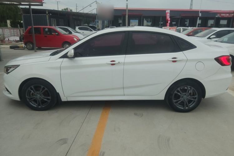 Used CHANGAN Eado DT 2019 1.6L Manual Comfort Model China VI Standard Left Side