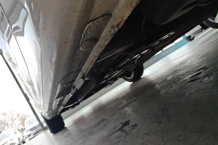 Used CHANGAN Eado DT 2019 1.6L Manual Comfort Model China VI Standard Left Side Sill