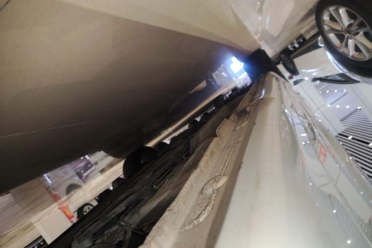 Used CHANGAN Eado DT 2019 1.6L Manual Comfort Model China VI Standard Left Side Sill