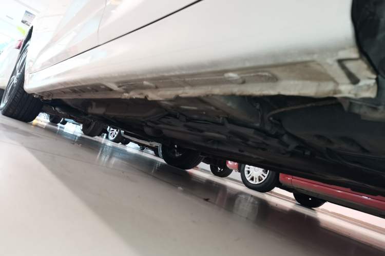 Used CHANGAN Eado DT 2019 1.6L Manual Comfort Model China VI Standard Left Side Sill