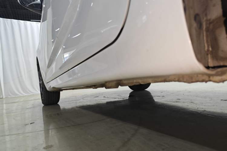 Used CHANGAN Eado DT 2019 1.6L Manual Comfort Model China VI Standard Left Side Sill