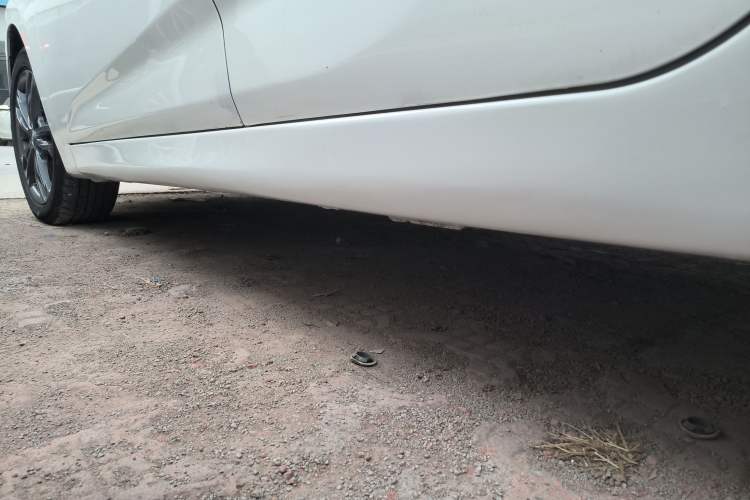 Used CHANGAN Eado DT 2019 1.6L Manual Comfort Model China VI Standard Left Side Sill