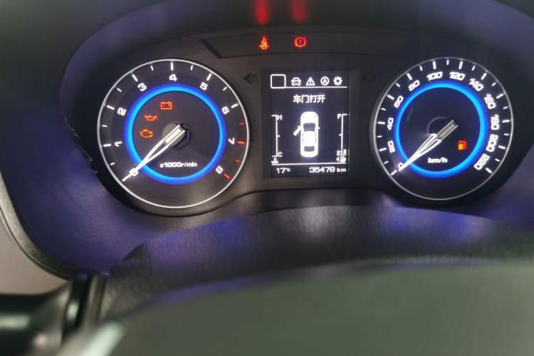 Used CHANGAN Eado DT 2019 1.6L Manual Enjoyment Model China VI Standard Odometer Close Up
