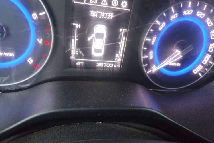 Used CHANGAN Eado DT 2019 1.6L Manual Comfort Model China VI Standard Odometer Close Up