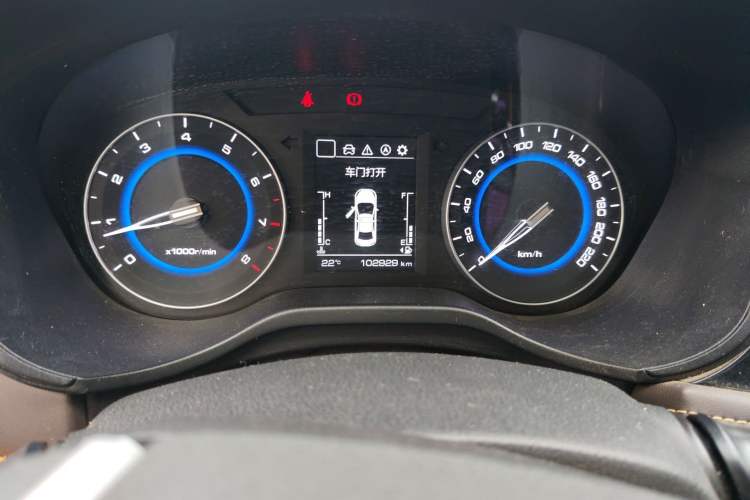 Used CHANGAN Eado DT 2019 1.6L Manual Enjoyment Model China VI Standard Odometer Close Up
