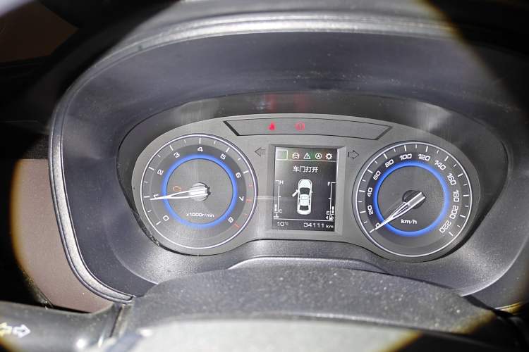 Used CHANGAN Eado DT 2019 1.6L Manual Enjoyment Model China VI Standard Odometer Close Up