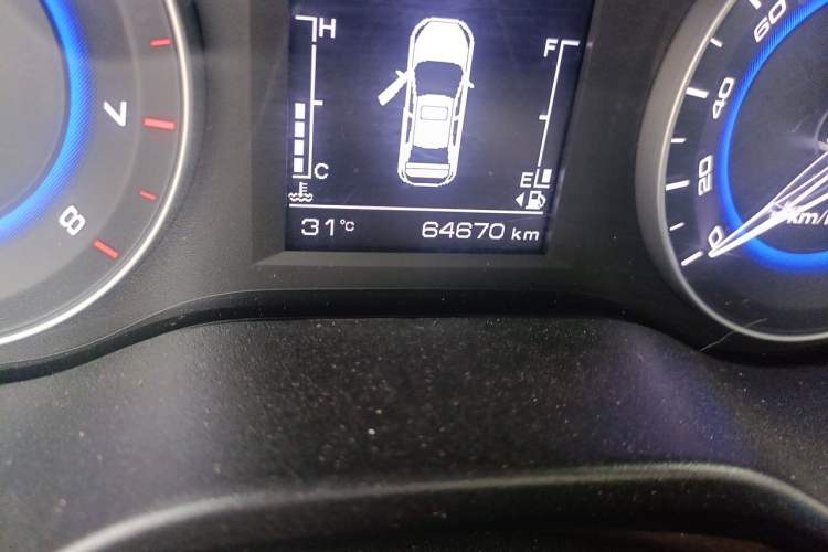 Used CHANGAN Eado DT 2019 1.6L Manual Enjoyment Model China VI Standard Odometer Close Up