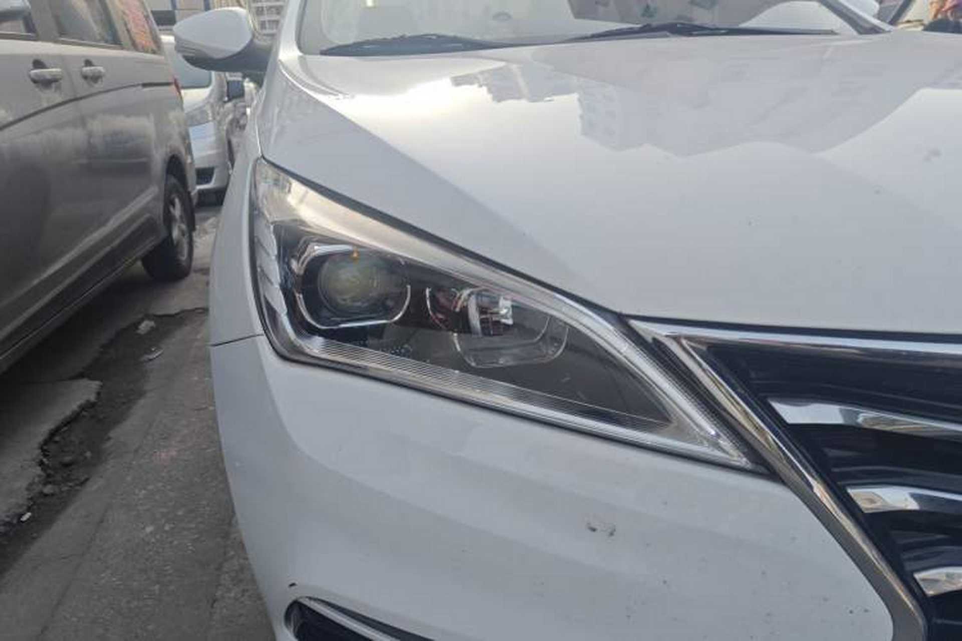 Used CHANGAN Eado DT 2019 1.6L Automatic Enjoyment Model China V Standard Right Front Headlight