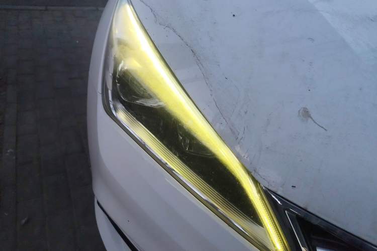 Used CHANGAN Eado DT 2019 1.6L Manual Comfort Model China VI Standard Right Front Headlight
