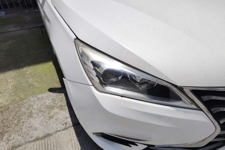 Used CHANGAN Eado DT 2019 1.6L Manual Comfort Model China VI Standard Right Front Headlight