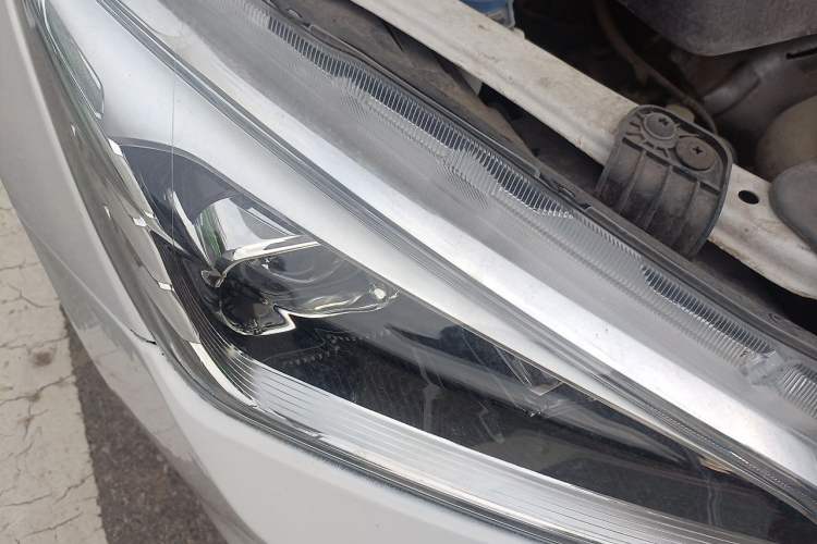 Used CHANGAN Eado DT 2019 1.6L Manual Enjoyment Model China VI Standard Right Front Headlight