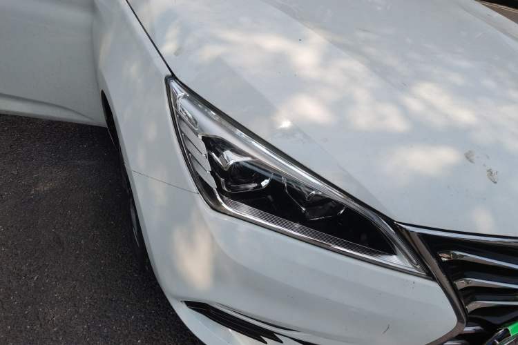 Used CHANGAN Eado DT 2019 1.6L Manual Comfort Model China VI Standard Right Front Headlight