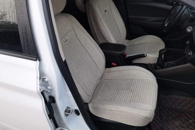 Used CHANGAN Eado DT 2019 1.6L Manual Enjoyment Model China VI Right Front Seat
