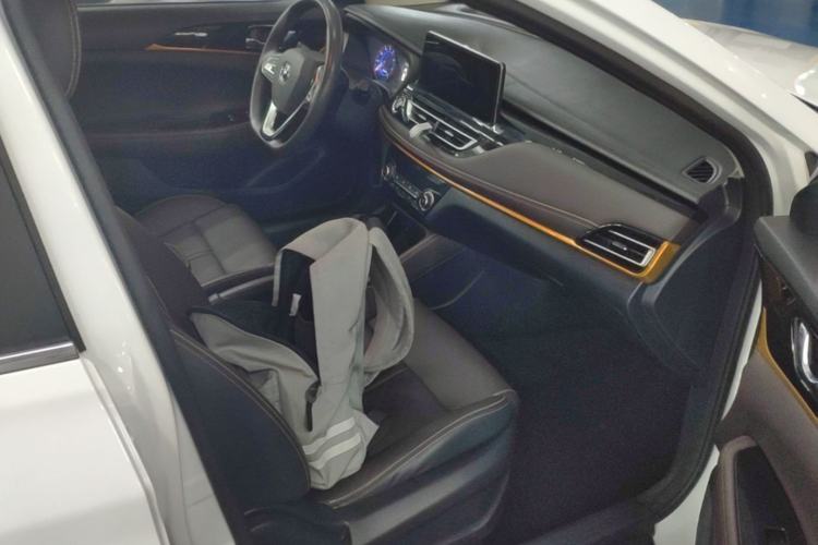 Used CHANGAN Eado DT 2019 1.6L Automatic Smart Enjoyment Model China VI Standard Right Front Seat