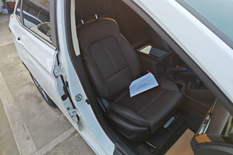 Used CHANGAN Eado DT 2019 1.6L Manual Enjoyment Model China VI Standard Right Front Seat