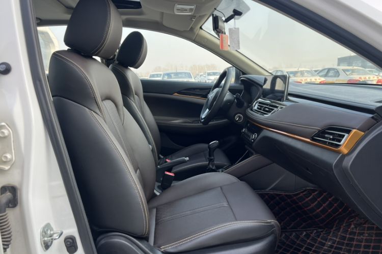 Used CHANGAN Eado DT 2019 1.6L Manual Enjoyment Model China VI Standard Right Front Seat