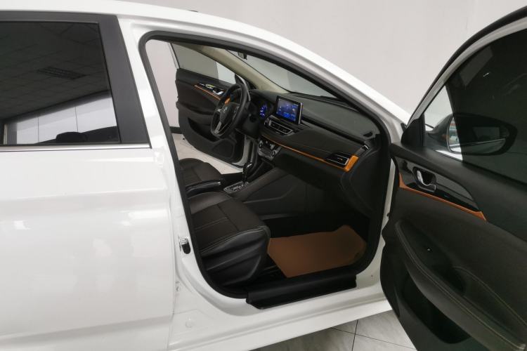 Used CHANGAN Eado DT 2019 1.6L Automatic Smart Enjoyment Model China VI Standard Right Front Seat