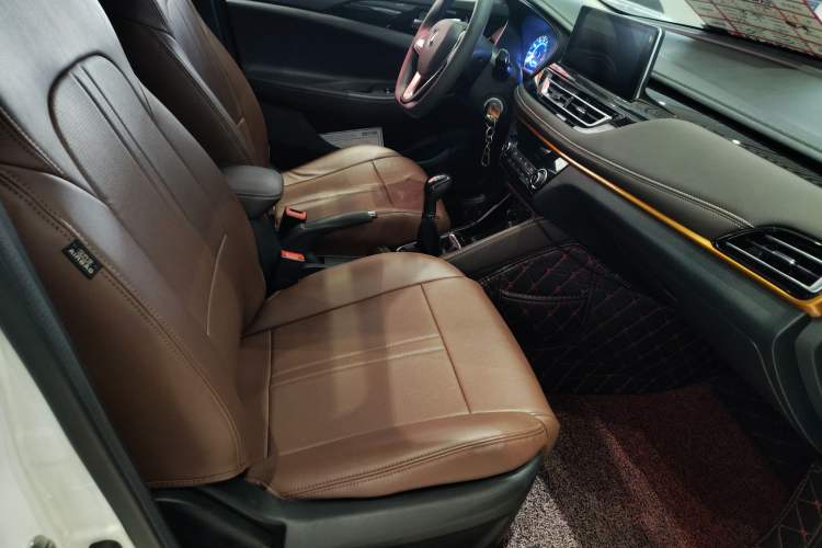 Used CHANGAN Eado DT 2019 1.6L Manual Comfort Model China VI Standard Right Front Seat