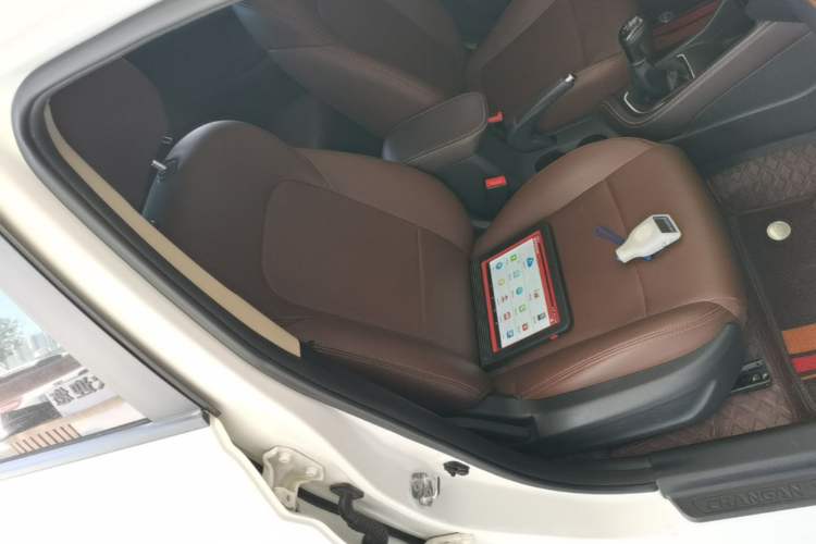 Used CHANGAN Eado DT 2019 1.6L Manual Comfort Model China VI Standard Right Front Seat
