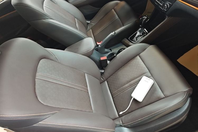 Used CHANGAN Eado DT 2019 1.6L Automatic Smart Enjoyment Model China VI Standard Right Front Seat