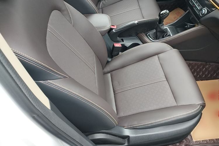 Used CHANGAN Eado DT 2019 1.6L Manual Enjoyment Model China VI Standard Right Front Seat