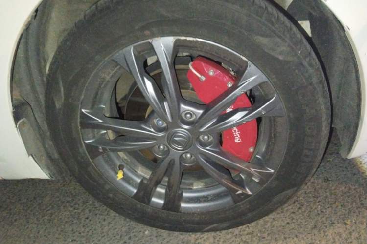 Used CHANGAN Eado DT 2019 1.6L Automatic Enjoyment Model China VI Standard Right Front Wheel Hub