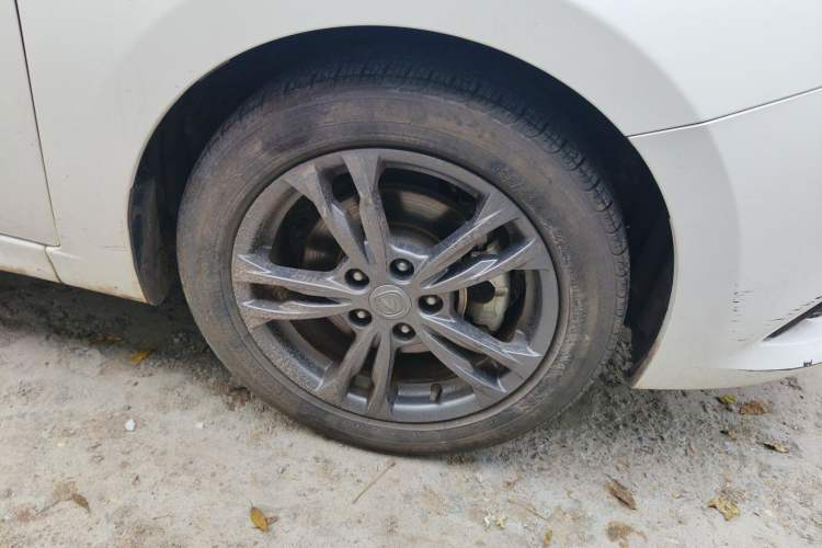 Used CHANGAN Eado DT 2019 1.6L Manual Enjoyment Model China VI Standard Right Front Wheel Hub