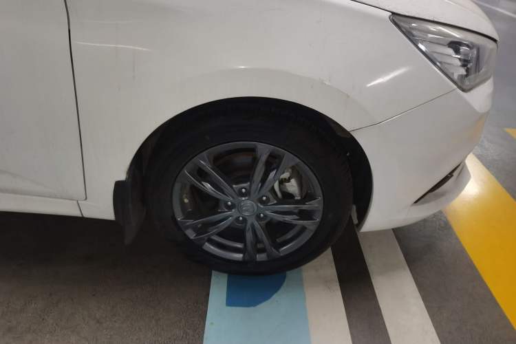Used CHANGAN Eado DT 2019 1.6L Manual Enjoyment Model China VI Standard Right Front Wheel Hub