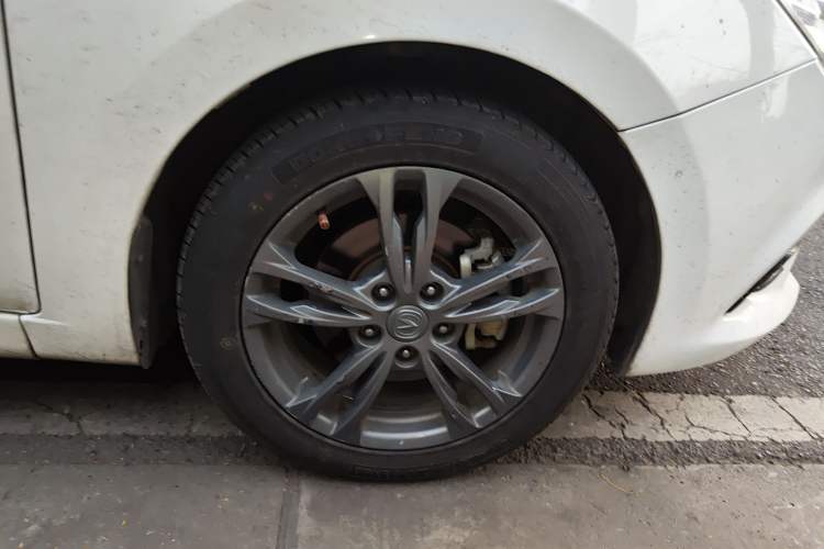 Used CHANGAN Eado DT 2019 1.6L Automatic Smart Enjoyment Model China VI Standard Right Front Wheel Hub