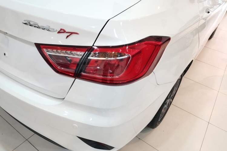 Used CHANGAN Eado DT 2019 1.6L Manual Comfort Model China VI Standard Right Rear Taillight